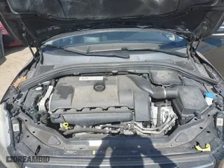 2016 Volvo XC60 T6 with VIN YV4902RK5G2775901, listed as a IAAI auction lot 41797196 with 138,609 mi miles. Bid and sale history available at carsss.com. Image 10.