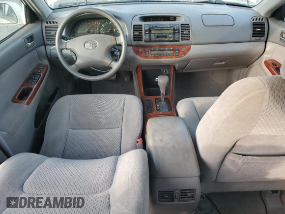 2004 Toyota Camry LE with VIN 4T1BE32K64U317480, listed as a Copart auction lot 42959815 with 231,514 mi miles and Salvage Title. Bid and sale history available at carsss.com. Image 8.