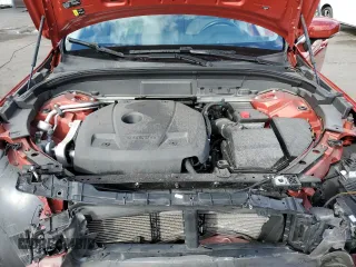 2021 Volvo XC60 Momentum z VIN YV4102DK6M1760331, wystawiony jako Copart lot #46065995 z przebiegiem 22 703 mil mil oraz Szkoda całkowita • Salvage title. Historia ofert i sprzedaży dostępna na DreamBid. Obrazek 14.