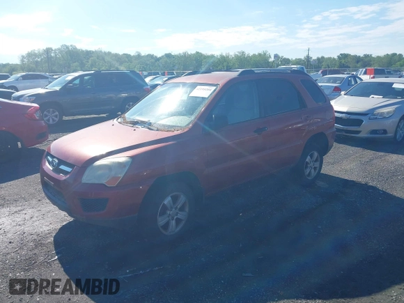 2009 Kia Sportage LX with VIN KNDJF724197557984, listed as a IAAI auction lot 42195204 with 260,080 mi miles and . Bid and sale history available at carsss.com. Image 2.