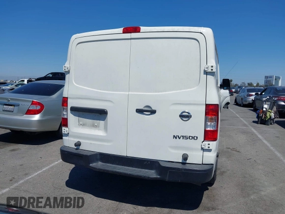 2020 Nissan NV Cargo SV z VIN 1N6BF0KM7LN806302, wystawiony jako IAAI lot #42239491 z przebiegiem 136 204 mil mil oraz . Historia ofert i sprzedaży dostępna na DreamBid. Obrazek 16.