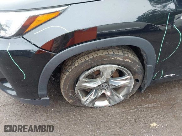 2018 Toyota Highlander Hybrid Limited with VIN 5TDDGRFH1JS050550, listed as a IAAI auction lot 42524426 with 179,408 mi miles and . Bid and sale history available at DreamBid. Image 17.