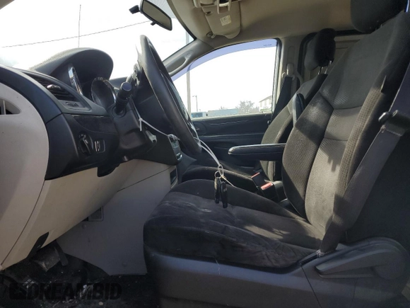 2014 Ram Cargo Van Tradesman with VIN 2C4JRGAG8ER338001, listed as a Copart auction lot 46951905 with 323,135 mi miles and Clean Title. Bid and sale history available at DreamBid. Image 7.