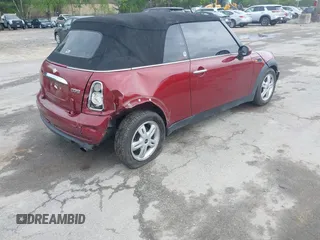 2007 MINI Convertible z VIN WMWRF33597TF66861, wystawiony jako IAAI lot #42278349 z przebiegiem 96 011 mil mil oraz . Historia ofert i sprzedaży dostępna na DreamBid. Obrazek 4.