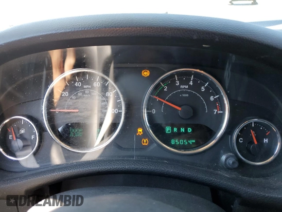 2017 Jeep Wrangler Unlimited Sahara with VIN 1C4BJWEG7HL552748, listed as a Copart auction lot 53086525 with 85,054 mi miles and Salvage title. Bid and sale history available at DreamBid. Image 9.