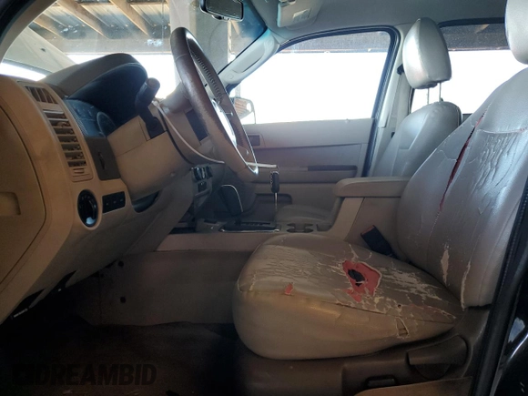 2011 Ford Escape Hybrid z VIN 1FMCU4K34BKC19594, wystawiony jako Copart lot #49479845 z przebiegiem 399 809 mil mil oraz Szkoda całkowita • Salvage title. Historia ofert i sprzedaży dostępna na DreamBid. Obrazek 7.
