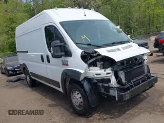 2019 Ram ProMaster Cargo with VIN 3C6TRVBG7KE525665, listed as a IAAI auction lot 42104995 with 144,125 mi miles. Bid and sale history available at carsss.com. Image 1.