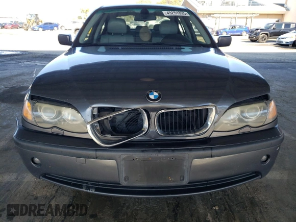2003 BMW 3 Series 325xi with VIN WBAEU33433PH90917, listed as a Copart auction lot 49251395 with 277,403 mi miles and Salvage Title. Bid and sale history available at carsss.com. Image 5.