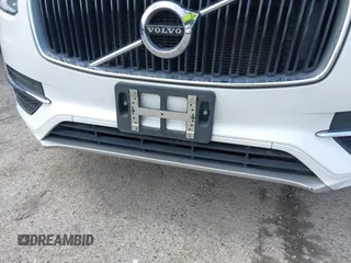2016 Volvo XC90 T6 Momentum with VIN YV4A22PK8G1043665, listed as a IAAI auction lot 42004230 with 156,681 mi miles. Bid and sale history available at carsss.com. Image 6.