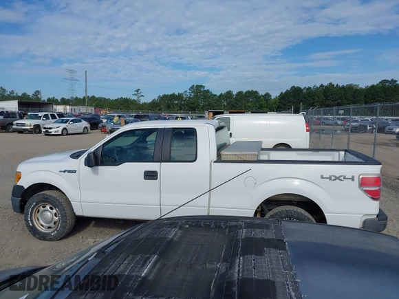 2010 Ford F-150 XL with VIN 1FTEX1EW2AFD03963, listed as a IAAI auction lot 42484788 with 69,056 mi miles and . Bid and sale history available at DreamBid. Image 14.
