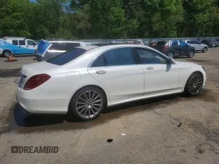 2015 Mercedes-Benz S 550 with VIN WDDUG8CBXFA157214, listed as a Copart auction lot 52240005 with 118,334 mi miles and Salvage Title. Bid and sale history available at DreamBid. Image 3.
