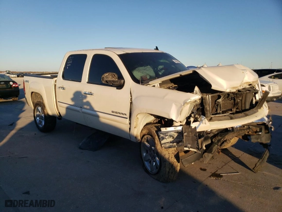 2013 GMC Sierra 1500 SLT with VIN 3GTP2WE76DG365849, listed as a Copart auction lot 46502855 with 0 mi miles and Salvage Title. Bid and sale history available at carsss.com. Image 4.