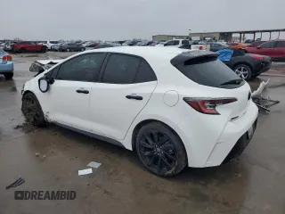 2021 Toyota Corolla Hatchback SE with VIN JTND4MBE4M3133236, listed as a Copart auction lot 81813403 with 19,564 mi miles. Bid and sale history available at carsss.com. Image 2.