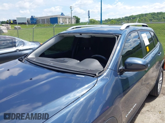 2020 Jeep Cherokee Latitude с VIN 1C4PJLCB7LD645140, выставлен на аукционе IAAI как лот 42330707 с пробегом 93 808 миль миль и . История ставок и продаж доступна на DreamBid. Изображение 6.