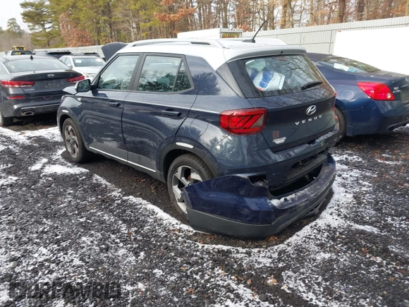 2024 Hyundai Venue SEL with VIN KMHRC8A39RU285918, listed as a IAAI auction lot 41480084 with 4,824 mi miles and . Bid and sale history available at DreamBid. Image 3.