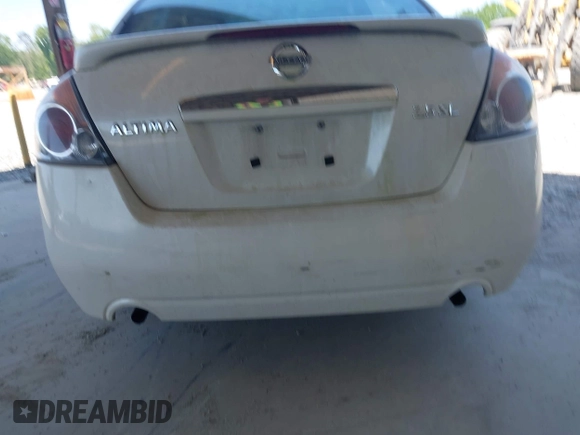 2007 Nissan Altima 2.5 with VIN 1N4AL21E77N491476, listed as a IAAI auction lot 42082834 with 284,079 mi miles. Bid and sale history available at carsss.com. Image 6.