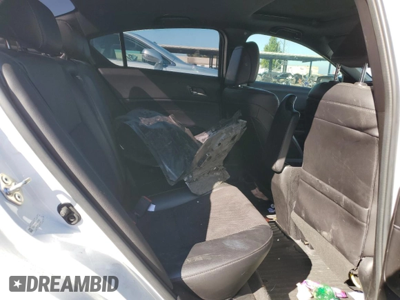 2018 Acura ILX Premium z VIN 19UDE2F84JA005193, wystawiony jako Copart lot #69123884 z przebiegiem Nie podano mil oraz Szkoda całkowita • Salvage title. Historia ofert i sprzedaży dostępna na DreamBid. Obrazek 10.