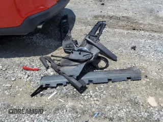 2011 Ford Mustang V6 z VIN 1ZVBP8EM4B5115461, wystawiony jako Copart lot #59900715 z przebiegiem Nie podano mil oraz Szkoda całkowita • Salvage title. Historia ofert i sprzedaży dostępna na DreamBid. Obrazek 12.