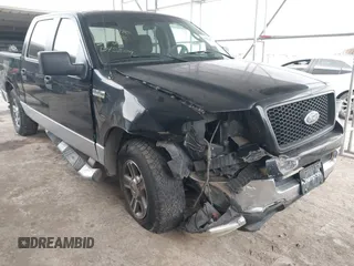2005 Ford F-150 XLT with VIN 1FTRW12W35FB45809, listed as a IAAI auction lot 41611912 with 253,241 mi miles. Bid and sale history available at carsss.com. Image 1.