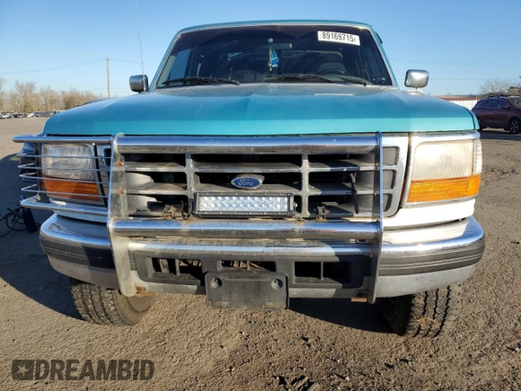 1996 Ford F-250 with VIN 1FTHX26G6TEA70365, listed as a Copart auction lot 89169715 with 182,238 mi miles and Salvage title. Bid and sale history available at DreamBid. Image 5.