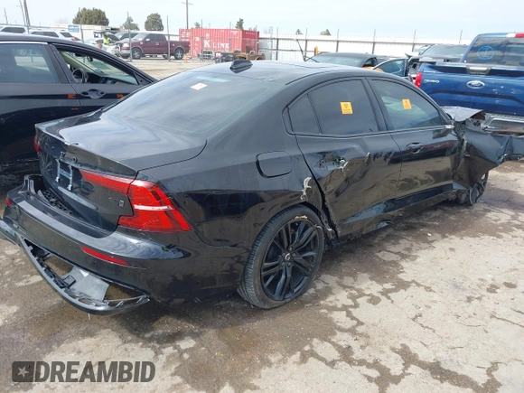 2024 Volvo S60 Plus Black Edition z VIN 7JRL12TH3RG282146, wystawiony jako IAAI lot #41623650 z przebiegiem Nie podano mil oraz . Historia ofert i sprzedaży dostępna na DreamBid. Obrazek 4.