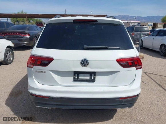 2019 Volkswagen Tiguan S with VIN 3VV1B7AXXKM056760, listed as a IAAI auction lot 41907533 with 46,749 mi miles. Bid and sale history available at carsss.com. Image 16.