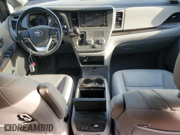 2019 Toyota Sienna XLE Auto Access Seat with VIN 5TDYZ3DC6KS017299, listed as a Copart auction lot 50976825 with 164,704 mi miles and Salvage Title. Bid and sale history available at carsss.com. Image 8.