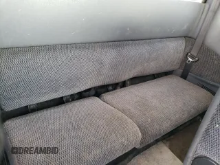 1997 Dodge Dakota z VIN 1B7GL23X0VS124517, wystawiony jako Copart lot #82896894 z przebiegiem 227 782 mil mil oraz Szkoda całkowita • Salvage title. Historia ofert i sprzedaży dostępna na DreamBid. Obrazek 10.
