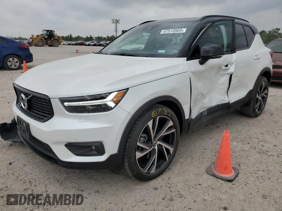 2022 Volvo XC40 R-Design z VIN YV4AC2HM9N2657130, wystawiony jako Copart lot #47513503 z przebiegiem 11 558 mil mil oraz . Historia ofert i sprzedaży dostępna na DreamBid. Obrazek 1.