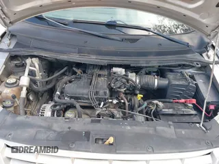 2005 Ford Freestar SE z VIN 2FMZA51685BA03136, wystawiony jako IAAI lot #41677029 z przebiegiem 220 511 mil mil oraz . Historia ofert i sprzedaży dostępna na DreamBid. Obrazek 10.