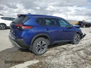 2021 Nissan Rogue SV z VIN 5N1AT3BB3MC829740, wystawiony jako Copart lot #51128825 z przebiegiem 28 277 mil mil oraz Szkoda całkowita • Salvage title. Historia ofert i sprzedaży dostępna na DreamBid. Obrazek 3.