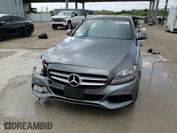 2018 Mercedes-Benz C 300 z VIN WDDWF4KB4JR312095, wystawiony jako Copart lot #60229255 z przebiegiem 105 109 mil mil oraz Szkoda całkowita • Salvage title. Historia ofert i sprzedaży dostępna na DreamBid. Obrazek 13.