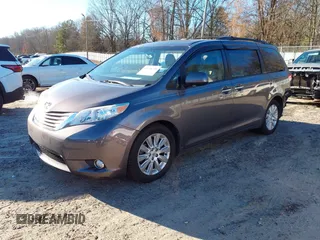 2011 Toyota Sienna XLE with VIN 5TDDK3DC8BS009739, listed as a IAAI auction lot 41638710 with 235,396 mi miles. Bid and sale history available at carsss.com. Image 18.