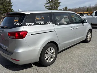 2018 Kia Sedona L with VIN KNDMA5C16J6403396, listed as a Copart auction lot 49833825 with 129,727 mi miles and Clean Title. Bid and sale history available at carsss.com. Image 4.