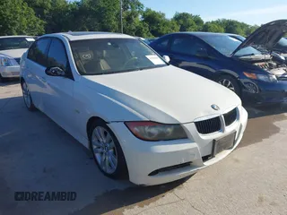 2006 BMW 3 Series 325i z VIN WBAVB135X6K001258, wystawiony jako IAAI lot #41928698 z przebiegiem 151 357 mil mil oraz . Historia ofert i sprzedaży dostępna na DreamBid. Obrazek 1.