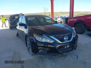 2018 Nissan Altima SV with VIN 1N4AL3APXJC297759, listed as a IAAI auction lot 41758613 with 77,527 mi miles and . Bid and sale history available at carsss.com. Image 1.