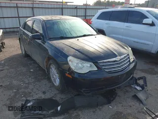2007 Chrysler Sebring z VIN 1C3LC46K47N512298, wystawiony jako IAAI lot #41390332 z przebiegiem 138 091 mil mil oraz . Historia ofert i sprzedaży dostępna na DreamBid. Obrazek 1.