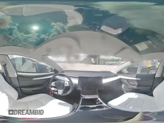 2023 Tesla Model 3 z VIN 5YJ3E1EA0PF677471, wystawiony jako Copart lot #57661625 z przebiegiem 20 326 mil mil oraz Szkoda całkowita • Salvage title. Historia ofert i sprzedaży dostępna na DreamBid. Obrazek 14.
