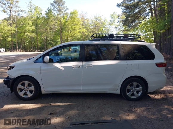 2016 Toyota Sienna LE AAS z VIN 5TDKK3DC4GS690593, wystawiony jako IAAI lot #42134347 z przebiegiem 175 063 mil mil oraz . Historia ofert i sprzedaży dostępna na DreamBid. Obrazek 15.