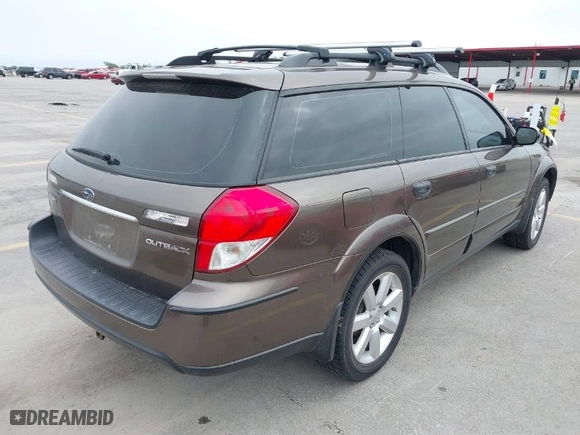 2008 Subaru Outback (Natl) i with VIN 4S4BP61C686352262, listed as a IAAI auction lot 41931956 with 161,022 mi miles. Bid and sale history available at carsss.com. Image 4.