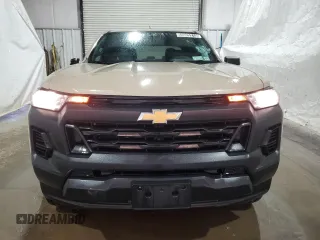 2024 Chevrolet Colorado 2WD Work Truck z VIN 1GCGSBEC8R1135600, wystawiony jako Copart lot #55925215 z przebiegiem 23 412 mil mil oraz Czysty tytuł • Clean title. Historia ofert i sprzedaży dostępna na DreamBid. Obrazek 5.