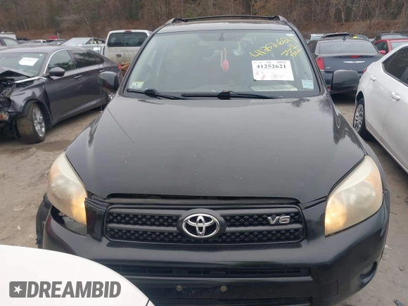 2008 Toyota RAV4 Sport with VIN JTMBK32V885051516, listed as a IAAI auction lot 41252621 with 183,150 mi miles. Bid and sale history available at carsss.com. Image 12.