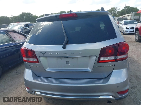 2017 Dodge Journey Crossroad Plus z VIN 3C4PDCGB7HT617499, wystawiony jako IAAI lot #42531173 z przebiegiem 176 182 mil mil oraz . Historia ofert i sprzedaży dostępna na DreamBid. Obrazek 16.