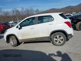 2017 Chevrolet Trax LS with VIN 3GNCJNSBXHL234920, listed as a IAAI auction lot 41622170 with 98,166 mi miles. Bid and sale history available at carsss.com. Image 15.