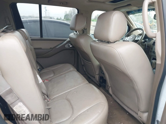 2007 Nissan Pathfinder SE with VIN 5N1AR18W97C640012, listed as a IAAI auction lot 42062693 with 298,370 mi miles. Bid and sale history available at carsss.com. Image 8.