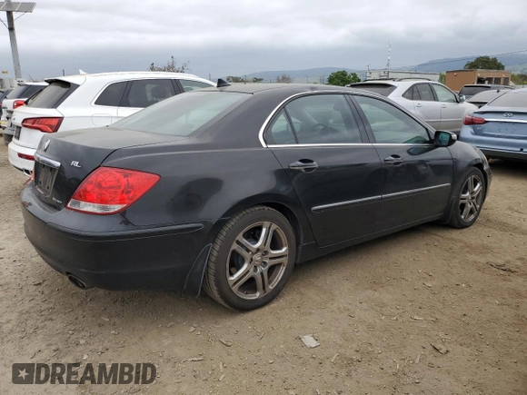 2006 Acura RL z VIN JH4KB16506C011226, wystawiony jako Copart lot #53918385 z przebiegiem 200 433 mil mil oraz Szkoda całkowita • Salvage title. Historia ofert i sprzedaży dostępna na DreamBid. Obrazek 3.