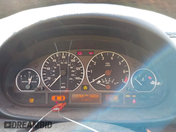 2005 BMW 3 Series 330xi with VIN WBAEW534X5PN38376, listed as a IAAI auction lot 41803927 with 173,769 mi miles and . Bid and sale history available at DreamBid. Image 7.