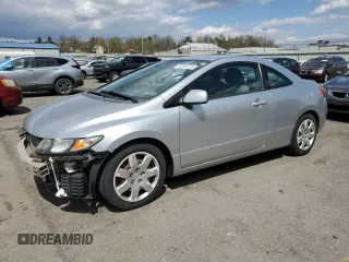 2009 Honda Civic Cpe LX with VIN 2HGFG12629H512043, listed as a Copart auction lot 52308725 with 134,645 mi miles and Salvage Title. Bid and sale history available at carsss.com. Image 1.