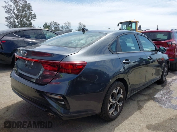 2020 Kia Forte LXS with VIN 3KPF24AD9LE165263, listed as a IAAI auction lot 41808794 with 71,217 mi miles. Bid and sale history available at carsss.com. Image 4.