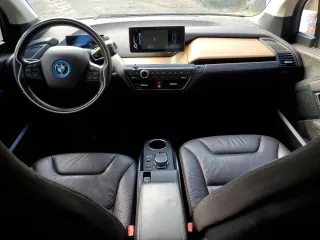 2015 BMW i3 z VIN WBY1Z2C52FV286652, wystawiony jako Copart lot #44427624 z przebiegiem 64 672 mil mil oraz Czysty tytuł • Clean title. Historia ofert i sprzedaży dostępna na DreamBid. Obrazek 8.